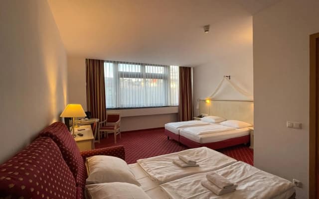Hotel Chateau Kurfürstendamm - photo 3