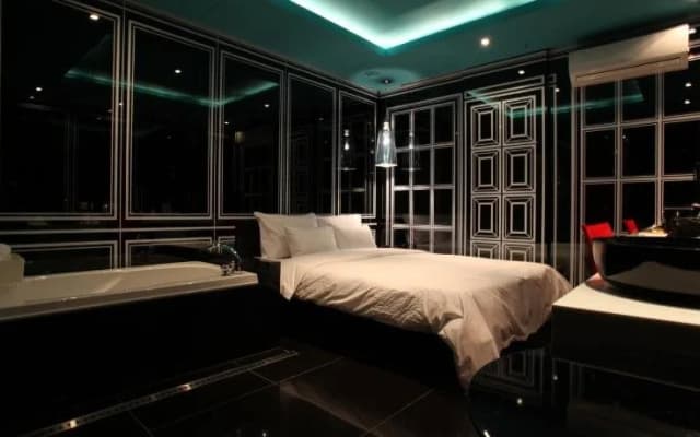 Hotel Pop 2 - photo 2