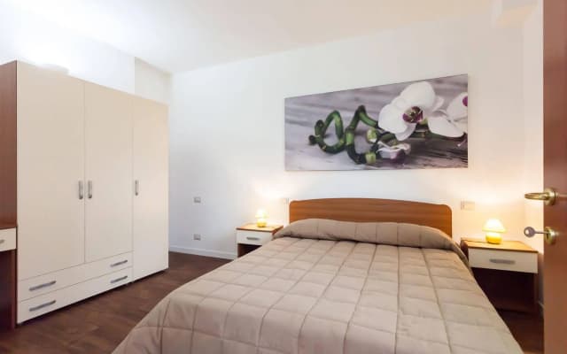Almes Apartments - photo 5