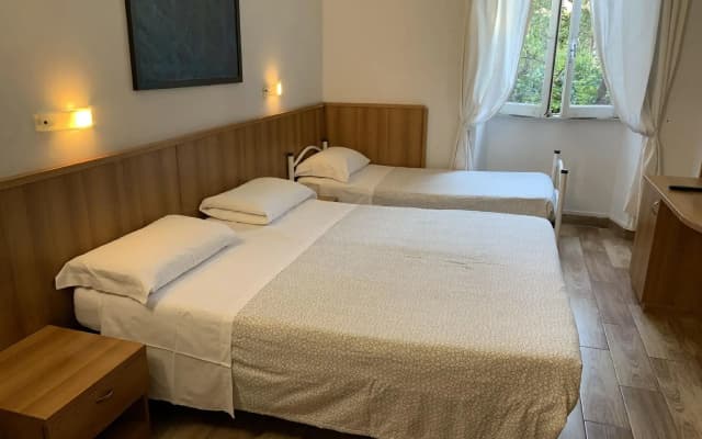 Hotel Lodi - photo 3