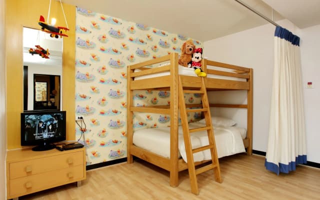 Deevana Plaza Phuket - photo 4