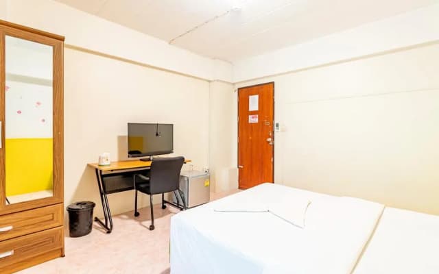 Alanda Hotel & Apartment Pinklao Bangkok - photo 4