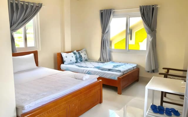 The Lam Homestay - photo 2