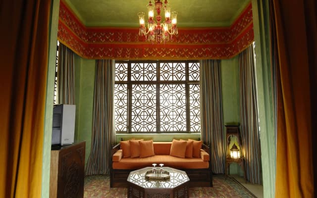 Talisman Hotel - photo 4