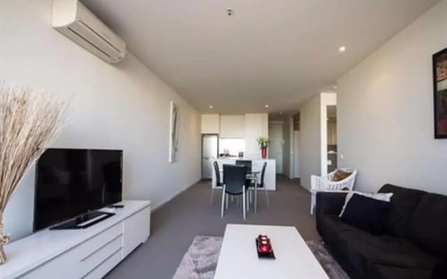 Melbourne Holiday Apartments at McCrae Docklands - photo 3