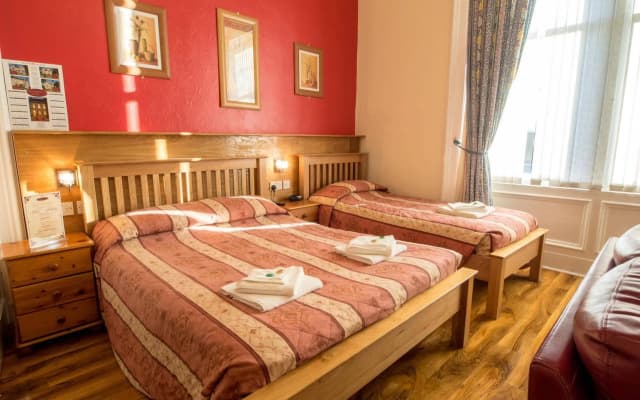Corstorphine Lodge - photo 4