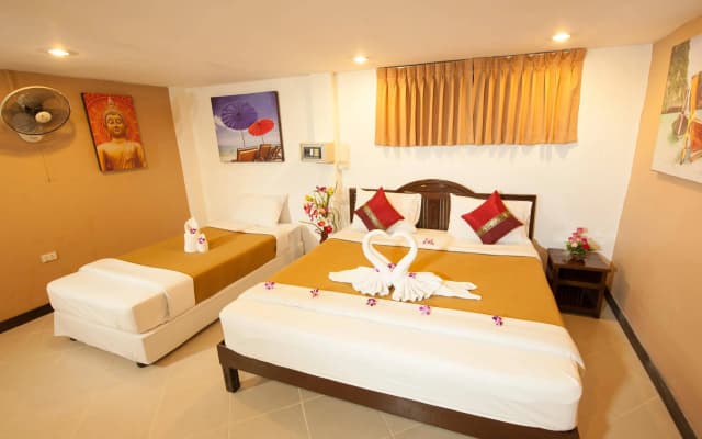 Rich Resort Beachside Hotel - photo 3