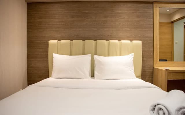 Comfort 2Br Loft Apartment At Maqna Residence - photo 3