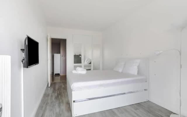 Sea view apartment in residence with swimming pool! - photo 4