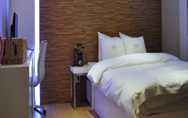 Regent Hotel - photo 4