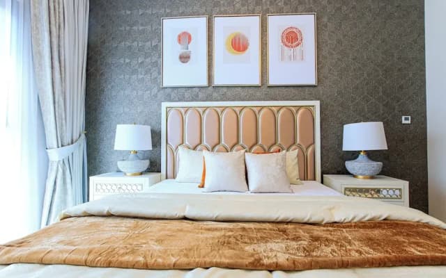 Luxurious 2BR Maids Eleganz Apt - photo 4