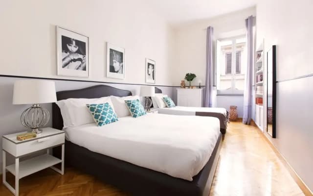 Rome Accommodation - Villa Medici - photo 3