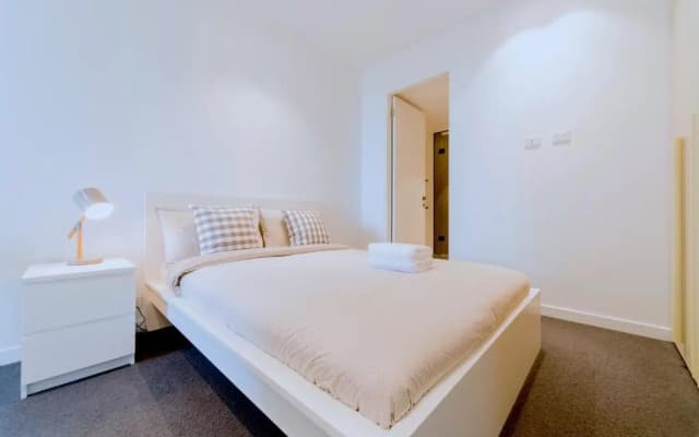 Pride Fawkner Apt Bayview 5 Free Parking Pool Gym - photo 4