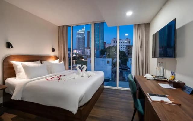 Hato Saigon Boutique Hotel & Rooftop - photo 2