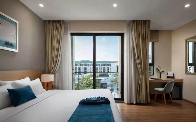 La Batisse Resort Halong - photo 4