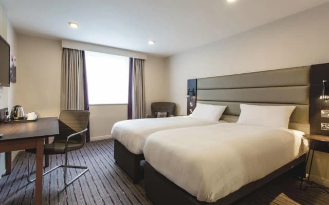 Premier Inn London St Pancras - photo 3