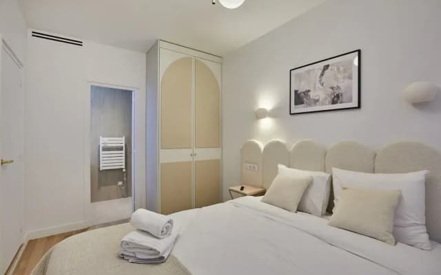 Superb Apartment in the Heart of Paris - photo 2