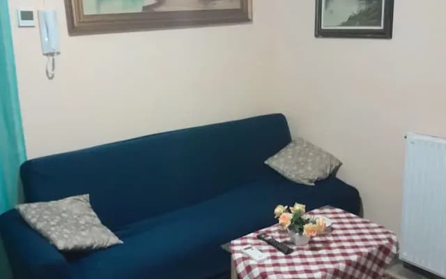 charming 1-bed apartment in roma - photo 3