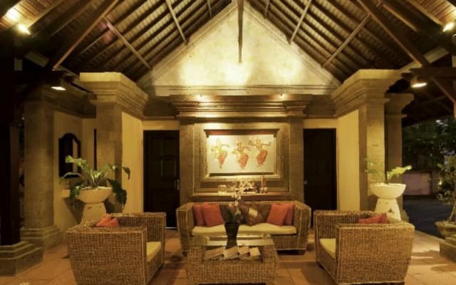 Puri Mesari Suites - photo 2
