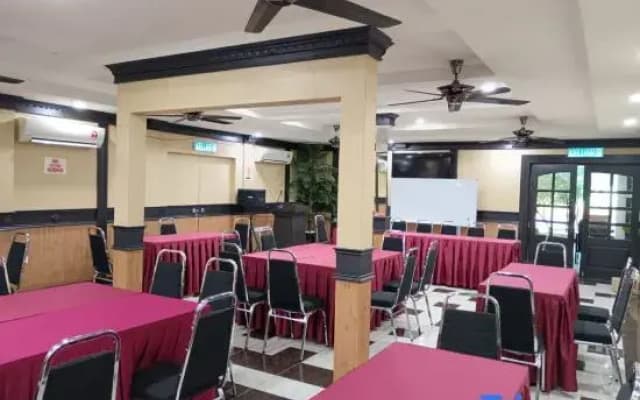 Sera Sentosa Inn - photo 2