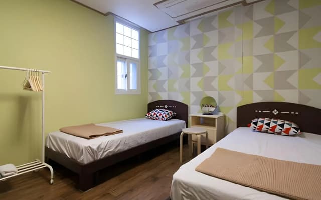 Cube Guesthouse - photo 2