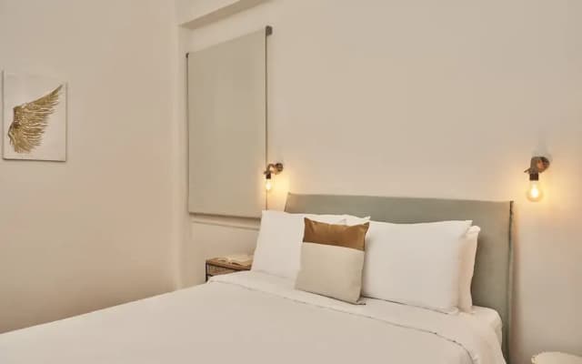 Chic n Bright 3Bd Apt with Hilton View - photo 5