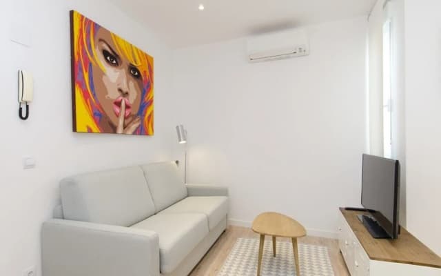 Centric & Cosy 1bed-1 bath flat in Park Retiro - photo 2