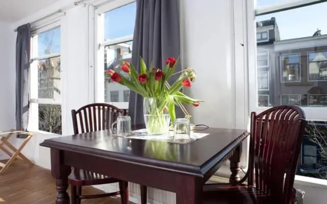 Red & Breakfast - photo 2