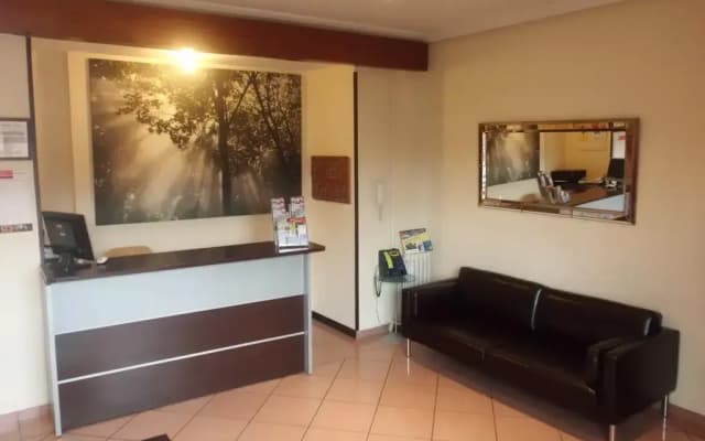 Hostal América - photo 2