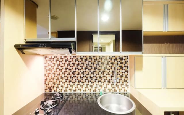 Comfortable and Modern Studio Apartment near Cawang and MT Haryono - photo 5