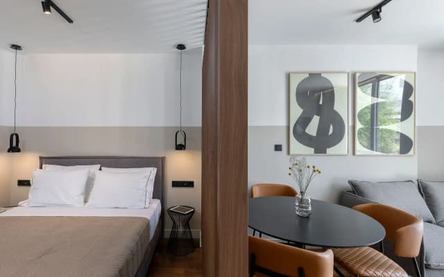 The Athenians Art Apartments - photo 2