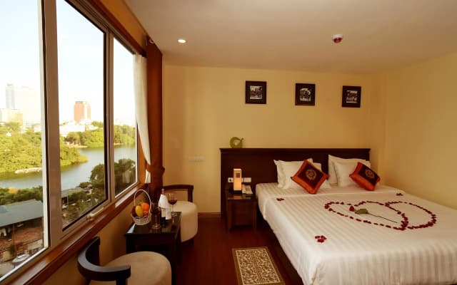 Centre Point Hanoi Hotel - photo 2