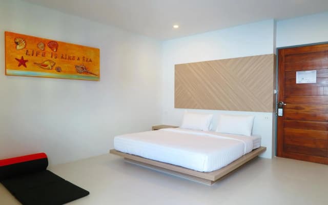 Phuket Marine Poshtel (SHA Plus+) - photo 4