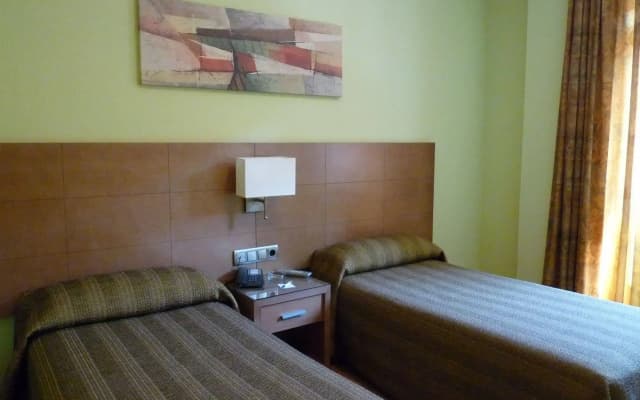 4C Puerta Europa - photo 2