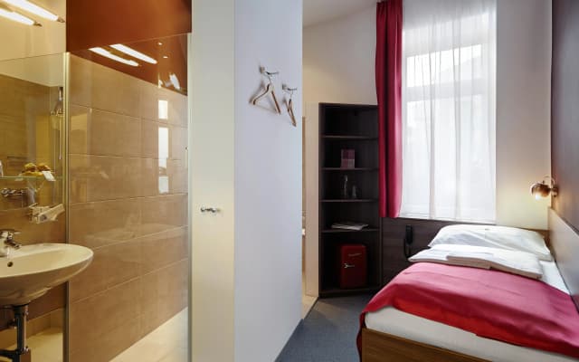 BoutiqueHOTEL Donauwalzer - photo 2