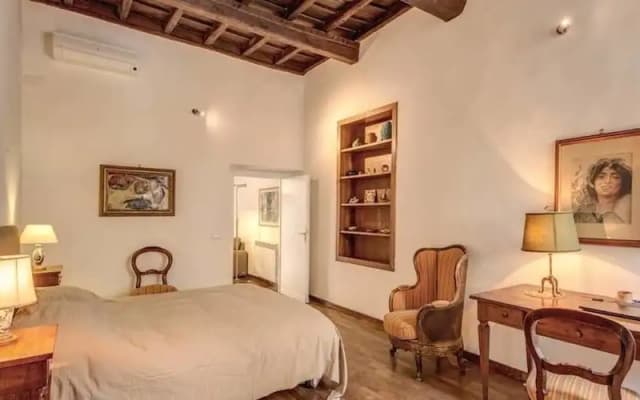 Passetto at Borgo Pio - photo 4