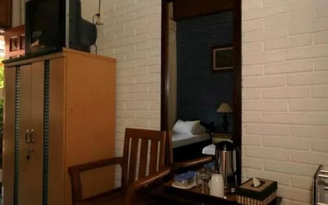 Hidden Oasis Bed & Breakfast - photo 3