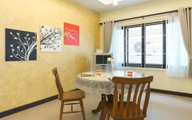 3 Bedroom House @Skytrain - photo 2