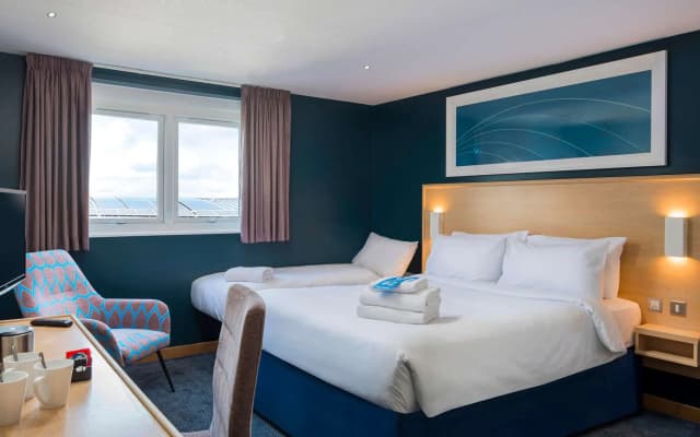 Travelodge Edinburgh Central - photo 2