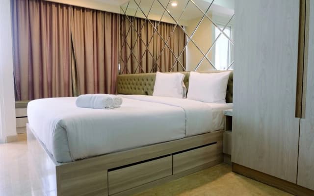 Exclusive Studio Menteng Park Apartment - photo 2