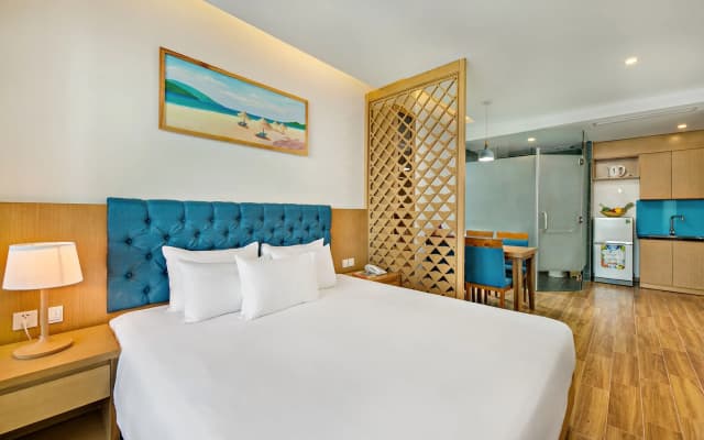 Seashore Hotel & Apartment - photo 4