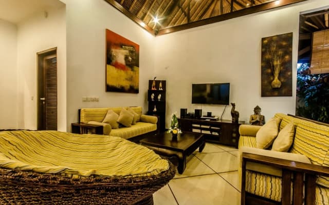 Villa Kebun - photo 2