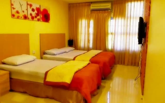 Hotel Budget Lestari - photo 4