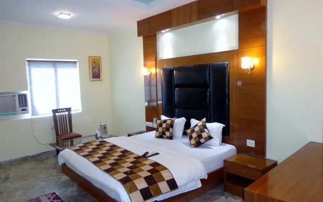 Ratan Deep Lodging House - photo 4