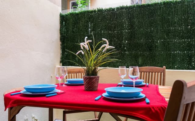 The Napoleon 2-BR Old Town - Terrace - photo 4