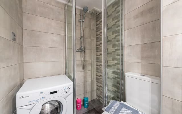 Central & Cozy Apartment With Balcony - photo 4
