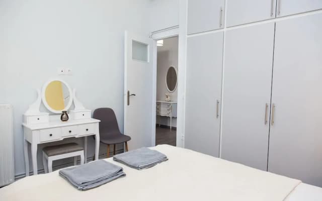Chic apartment in Athens - photo 4