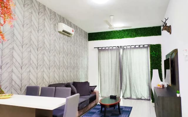 La Thea Residences - Spacious Balcony - photo 3