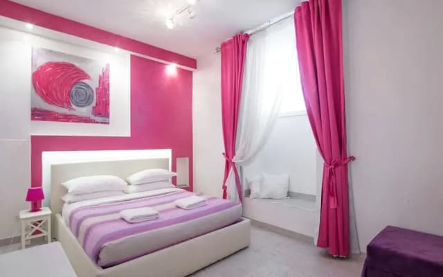 Violet Vatican Apartment - photo 4