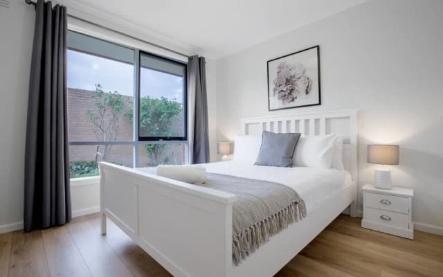 Quiet & Peaceful 3bed2bath Home @keilor Downs - photo 4